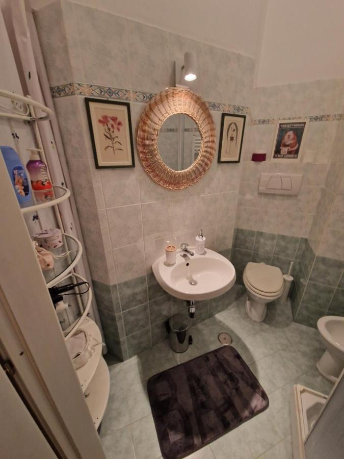 At Monica's In - Stazione Labaro Apartment *